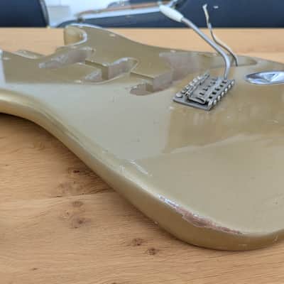 Dutchrelics Stratocaster nitro Body 2014 Shoreline Gold + Vibrato image 13