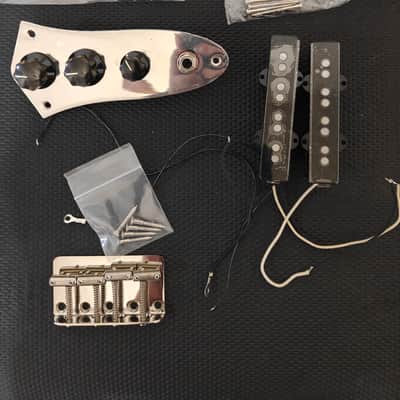 Squier Classic Vibe 60s Jazz Bass Parts image 1