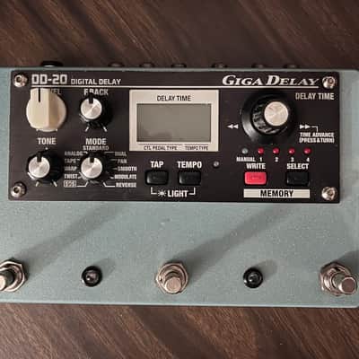 Boss DD-20 Giga Delay | Reverb Canada