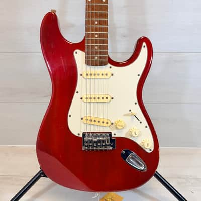 Crestwood Strat-Style Electric Guitar – Red Finish image 3
