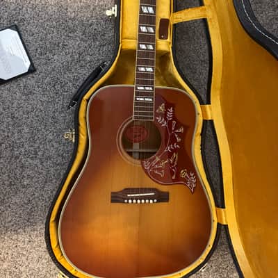 Gibson Custom Shop Historic 1960 Hummingbird with Fixed Bridge 2020 - Present - Heritage Cherry Sunburst image 2