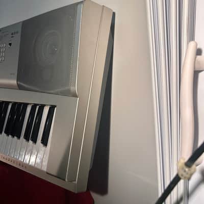 Yamaha YPG235 Portable Grand Piano image 10