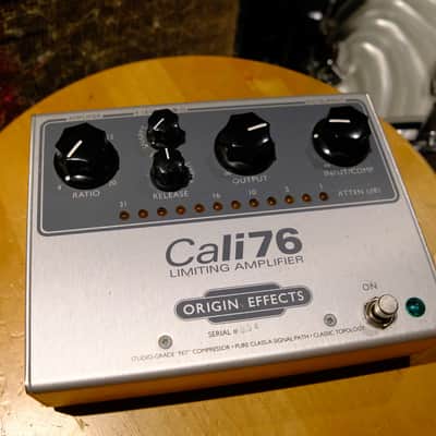 Origin Effects Cali76-TX Limiting Amplifier 2010s - Silver image 2