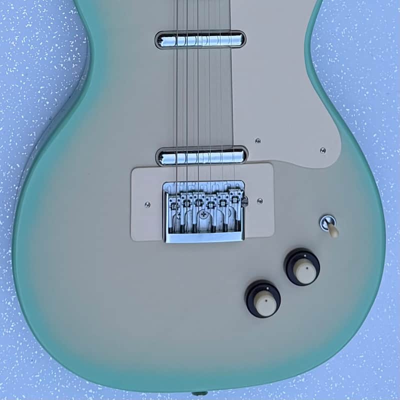 Danelectro 56 reissue Green burst