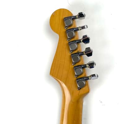 Fender Strat 1989 - Lake Placid Blue - Made in Japan. Dragonfire Pro Series  HSS set up installed.Original white guard S/S/S with factory electronics included. image 11