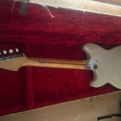 Fender Musicmaster with Maple Fretboard 1957 - Desert Sand image 11