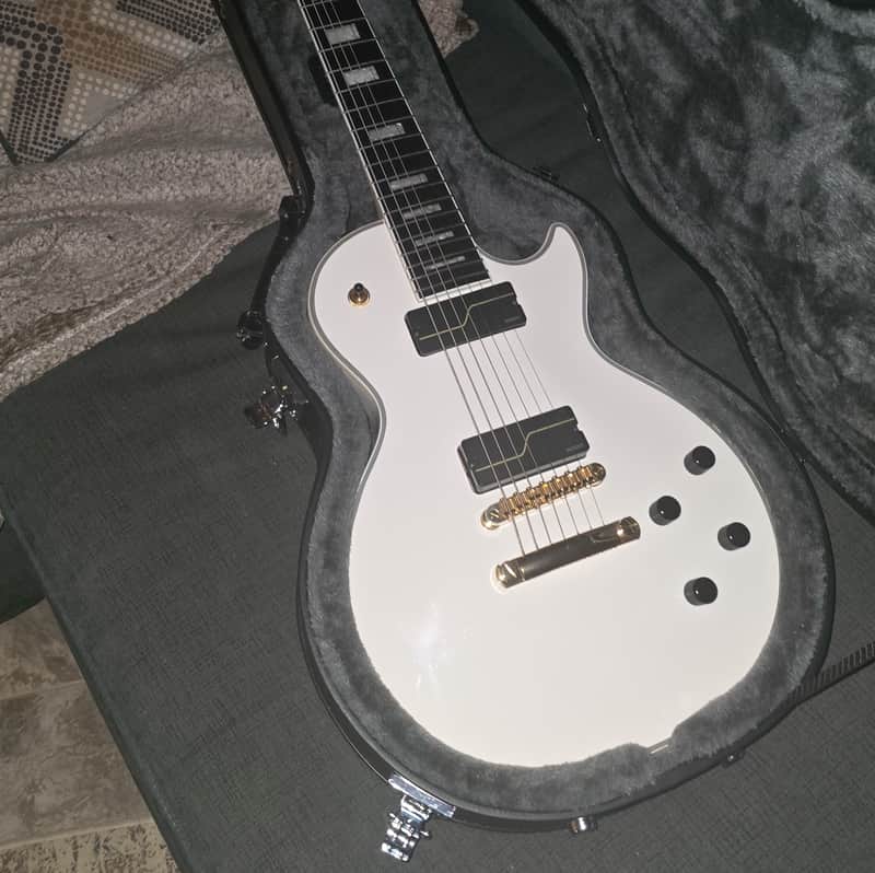 Epiphone Matt Heafy Les Paul Custom Origins 7-String 2021 - Present - white image 1