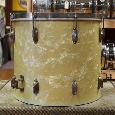 1940s WFL 14x16 Floor Tom in White Marine Pearl image 4