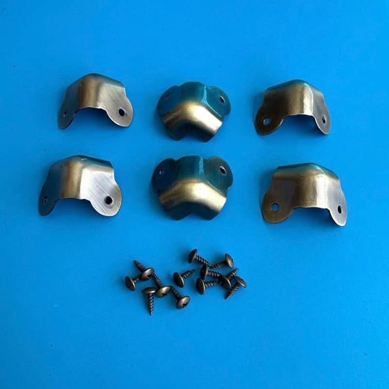 Acoustic A15V Guitar Amplifier Part: Bronze Metal Corners w/Screws [6PCS] image 1