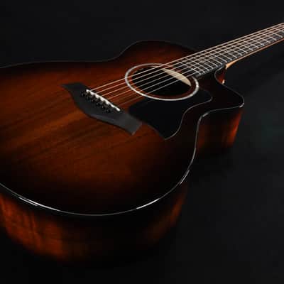 Taylor 222ce-K DLX Grand Concert Acoustic-electric Guitar - Shaded Edge Burst 570 image 3