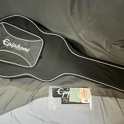 Epiphone Emily Wolfe Sheraton w/ PICKGUARD / Black Aged Gloss w/EpiLite Case Excellent image 18