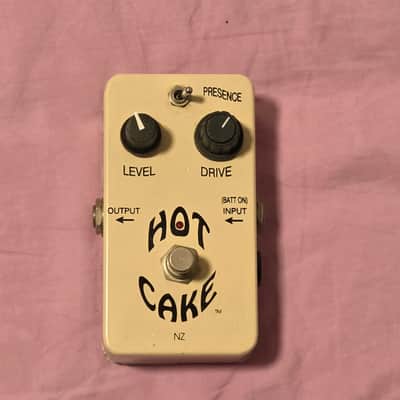 Crowther Hot Cake Early version With Presence Switch - Replaced Knob image 1
