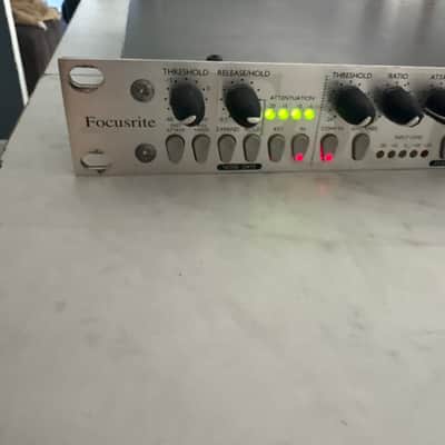 Focusrite Platinum Compounder Stereo Compressor / Gate / Expander 2000s - Silver image 2