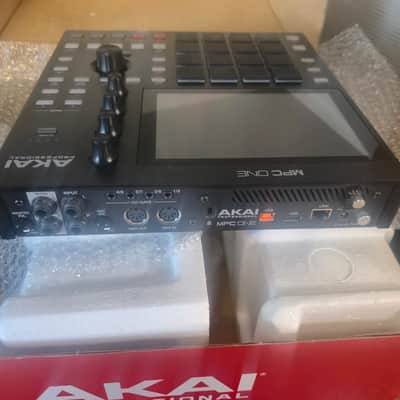 Immagine Akai Professional MPC One Standalone Black - 9