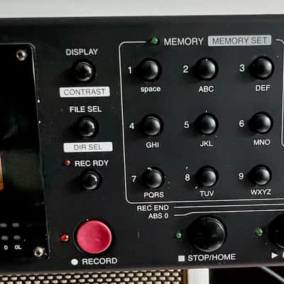 Fostex CR500  Fostex CR500 professional CD-R/RW master recorder  - Black image 3