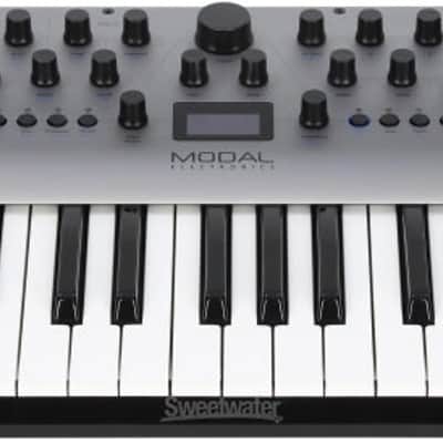 Modal Electronics Carbon8 37-key 8-voice Experimental Synthesizer (Carbon8d2) image 5