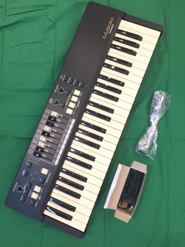 Hammond M-Solo Portable Organ-Black-B3 Sound-Take Anywhere-Gig Bag Available image 1