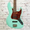 Fender American Vintage II 1966 Jazz Bass Rosewood Fingerboard, Sea Foam Green