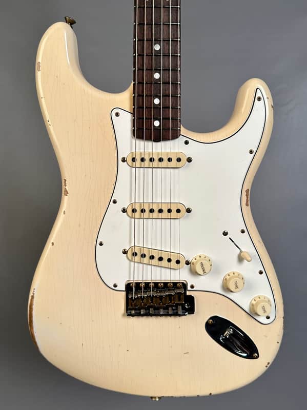 Fender Custom Shop Limited Edition 1964 Stratocaster Relic Super Faded Aged Shell Pink image 1