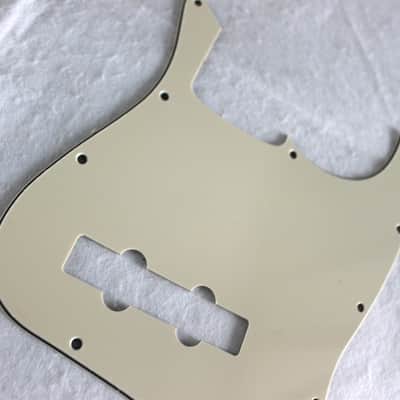 No Brand For Fender Jazz Bass Style Standard 3 Ply Vintage Yellow image 2