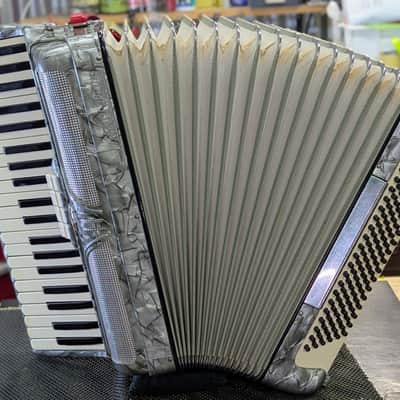 Busilacchio Piano Accordion, 41 key/120-bass, LMM, Serviced & in tune. image 8