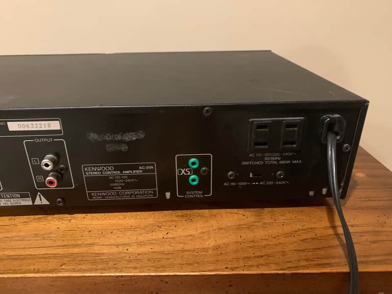 Kenwood KC-209 Stereo Control Pre-Amp with Built in EQ & Phono
