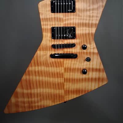 Manuel Ali Guitars X6 *Dawn of the Samurai* 2021 Explorer image 3