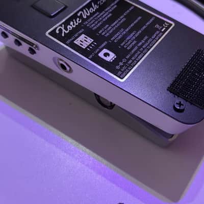 Xotic XW-1 Wah 2010s - White image 2