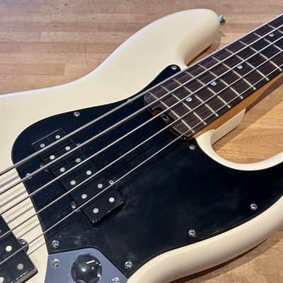 Fender Modern Player Jazz Bass V 2013 - Satin Olympic White image 2
