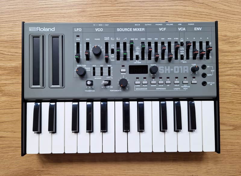 Roland SH-01A image 1