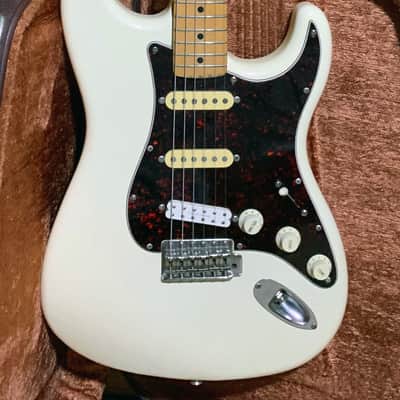 80s Fender Squire Japanese Stratocaster white maple neck image 2