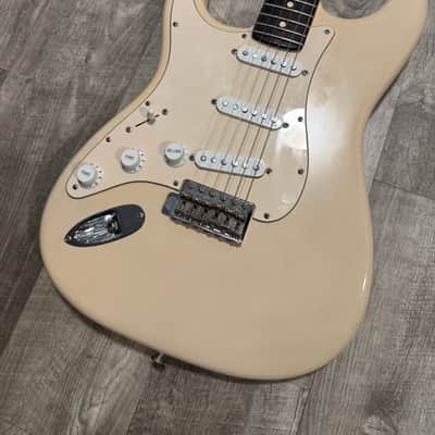 Fender Highway One Stratocaster Left Handed - Blonde Nitro w HSC image 3