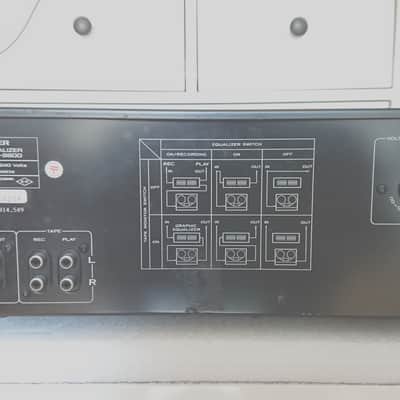 Pioneer SG-9800 Graphic Equalizer, Multi-voltage Model 1981 - Silver image 7