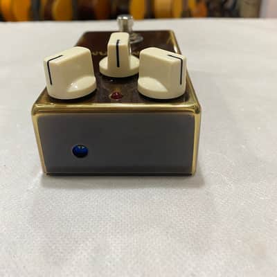 Vemuram Neoplex EP-3 Preamp Boost Guitar Effect Pedal image 4