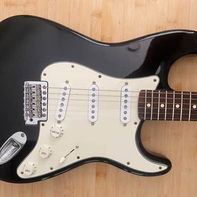 Immagine Fender Stratocaster 2015 - Mexico Rosewood Neck - 2