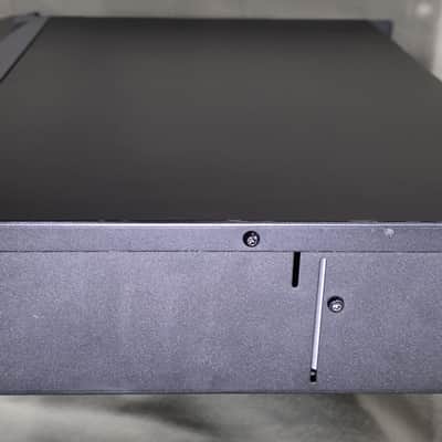 Crown XTi 2002 Power Amplifier Two-channel, 800W @ 4Ω Power Amplifier image 6