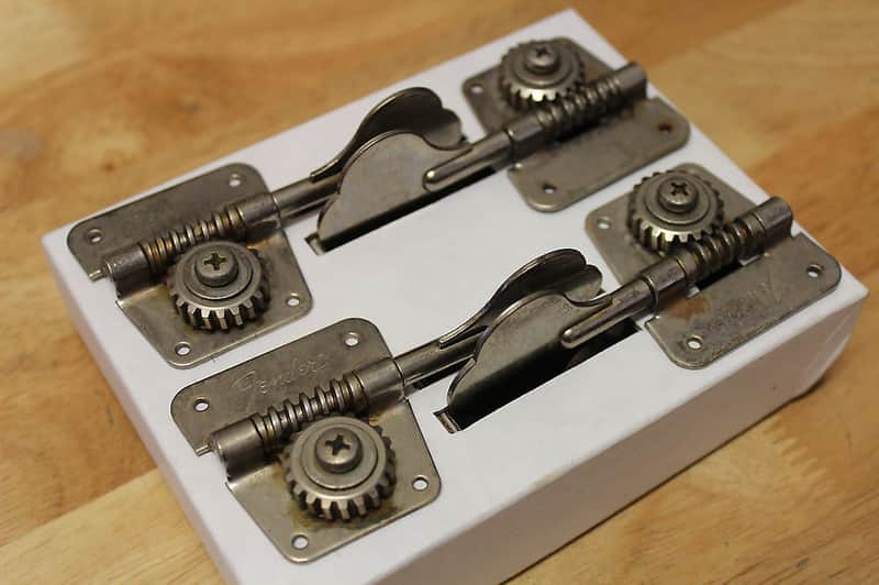 Real Life Relics Fender® Aged 70's Bass Tuners (Fender® 0076568049.   [DS3]) image 1
