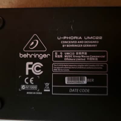 Behringer U-PHORIA 2x2 USB 2 Audio/Midi Interface UMC22 2000s image 3