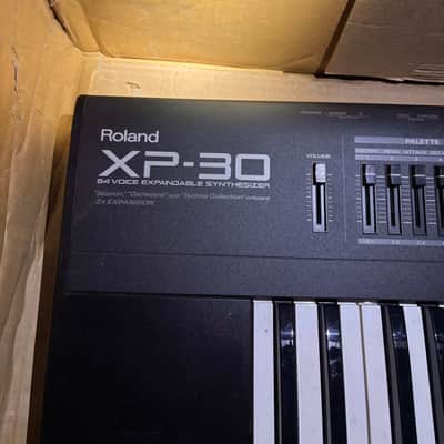 Roland XP-30 61-Key 64-Voice Expandable Synthesizer - Black image 2