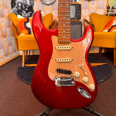 G&L G&L Legacy Strat Candy Apple Red "Matched Headstock" inkl. Case 1999–2010 - Candy Apple Red image 2
