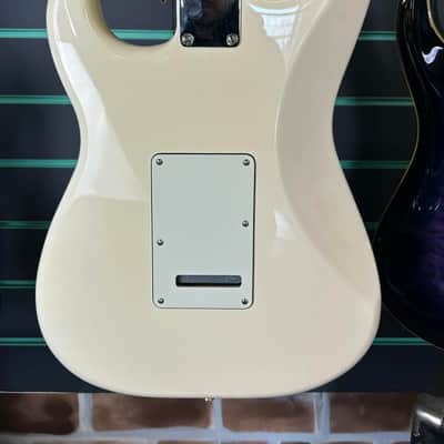 Fender Standard Stratocaster Arctic White 2018 Electric Guitar image 12