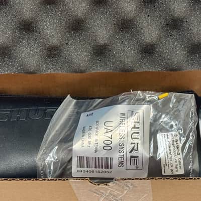 Shure AD1 Wireless Bodypack Transmitters (4 Pack) w/ 6 Instrument Cables, Battery Adapters, Locking TA4M – In Original Boxes image 15