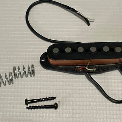2000's Seymour Duncan Designed SC101 Black Middle Single Coil Guitar Pickup 6.72k (Missing cover) image 2