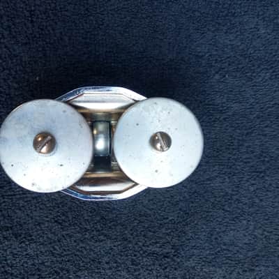 Ludwig 1965 Tom / Bass Drum Mount heavy cast image 4