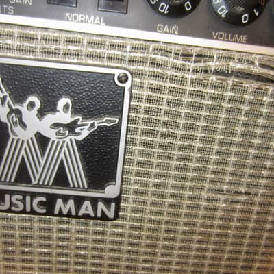 Music Man 112 RD Sixty-Five 65-Watt 1x12" Guitar Combo with Distortion 1978 - 1979 - Black with Silver Badges image 2