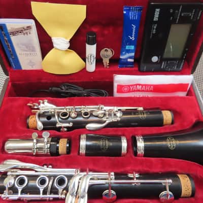 BUFFET E11 CLARINET-IMMACULATE FRESH SERVICE BY BUFFET DEALER + Xtras & Wty image 1