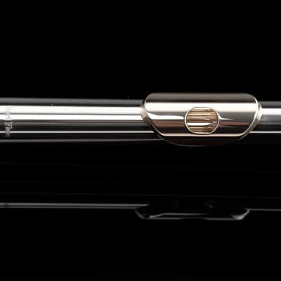 Pearl *Pre-Order* Quantz 665 Series Flute Offset G/B-Footjoint/Closed Hole/Split-E Mechanism | Special Order | WorldShip | Authorized Dealer image 2