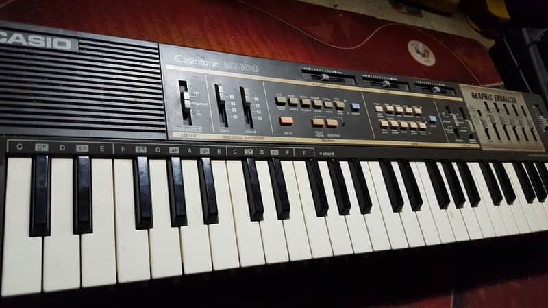 Vintage Casio MT-100 Casiotone Keyboard 1980's Electronic Synth