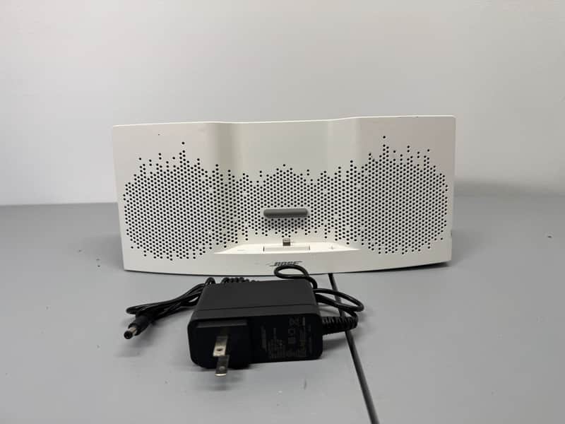 Bose SoundDock XT Speaker Dock HiFi Stereo Home Audio iPod Support image 1