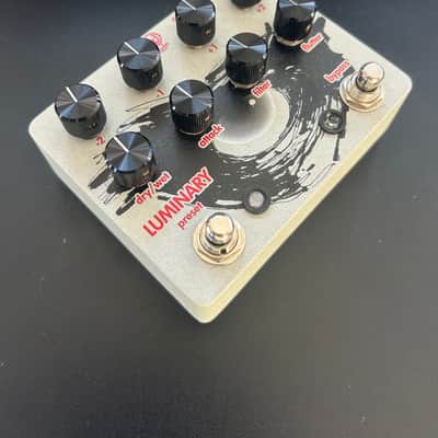 Walrus Audio Luminary Quad Octave Generator V1 | Reverb